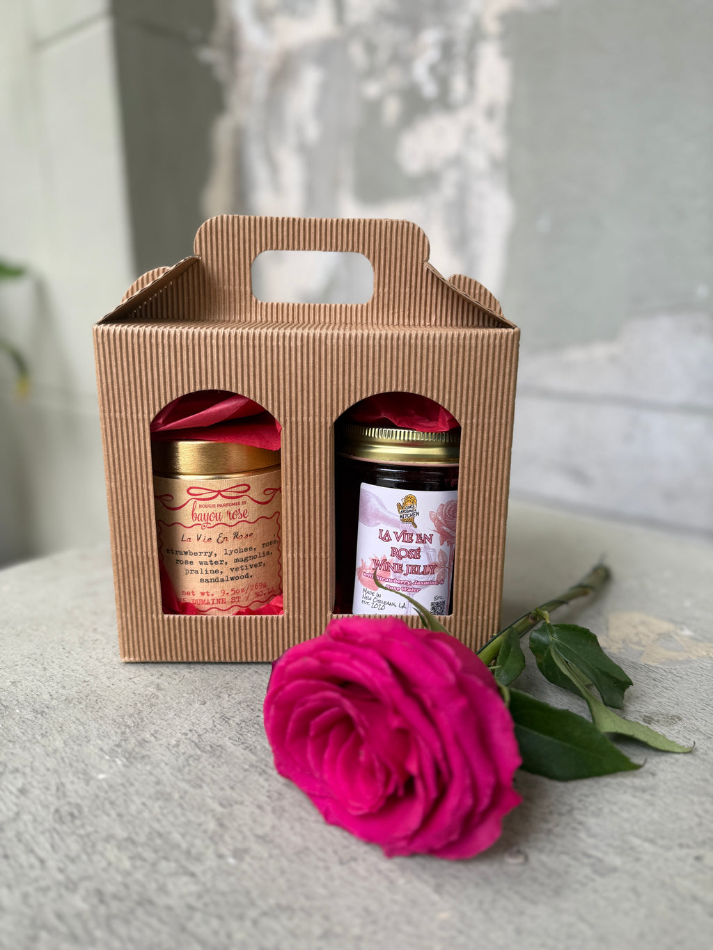 La Vie En Rose Gift Set w/ Once Around the Kitchen